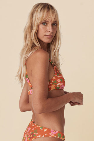 pomelia-ring-scoop-top