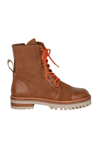 adventure-boot
