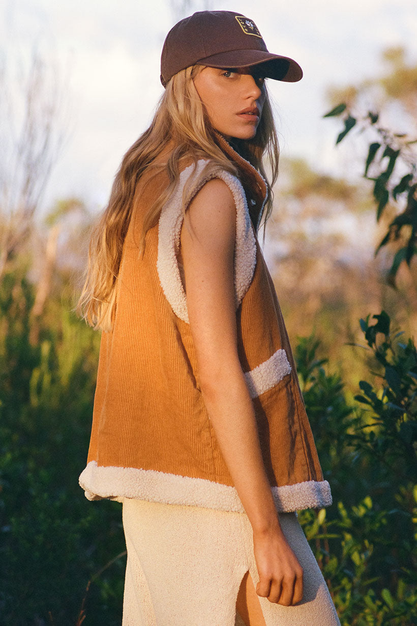 Summit Cord Vest – SPELL - USA