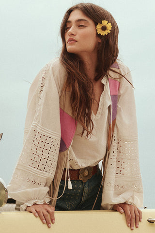 spell-loveintheafternoon-blouse-daisy-0924_3b24e90f-09ac-4b3a-80c3-34a214984cf3-jpg