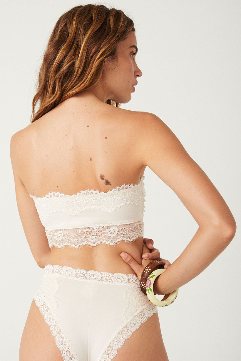 Melody Bandeau – SPELL - USA