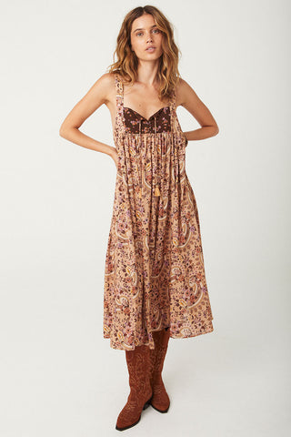 spell-melody-strappyhousedress-woodstock-1474_cdb25fe4-665c-4ddf-aef4-d08e7a9b62b3-jpg