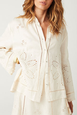 spell-pfeiffer-shirt-antiquecream-0690_4c7f80ae-3b78-4843-8034-8033725ce5c3-jpg