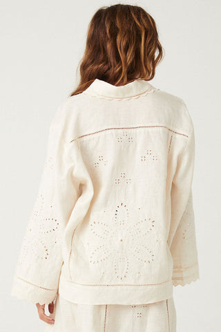 spell-pfeiffer-shirt-antiquecream-0710_4d12c58e-3eed-442d-9534-fb8a6a164a21-jpg