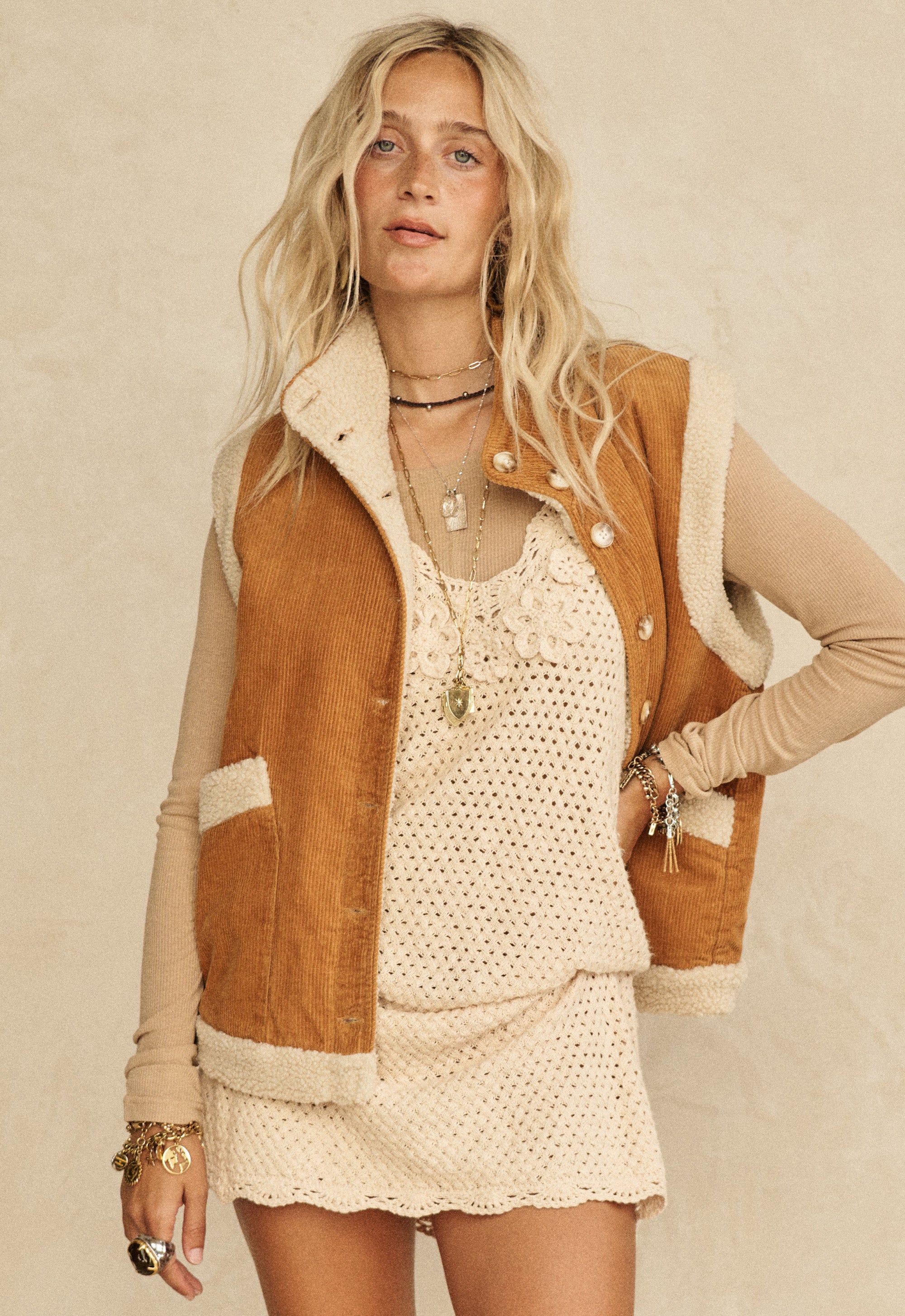 Summit Cord Vest – SPELL - USA