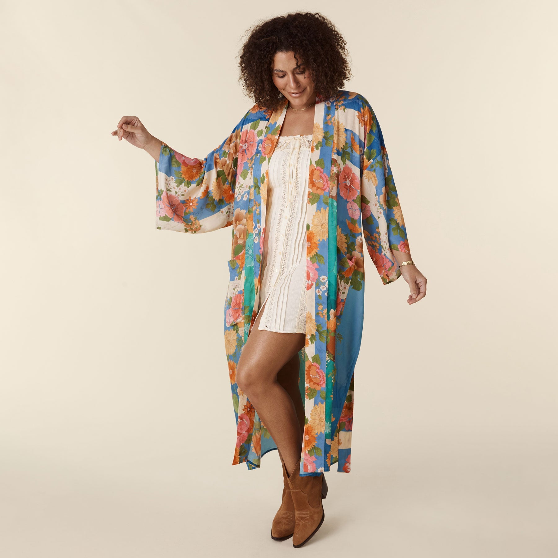 Carrie Robe SPELL USA